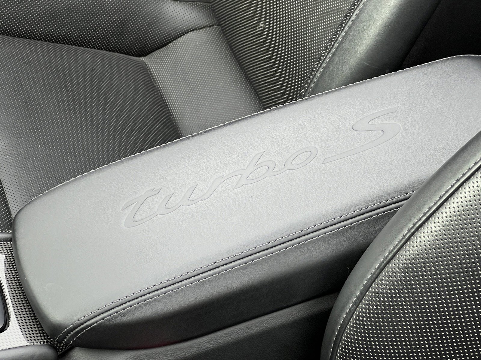 Certified 2019 Porsche 911 Turbo S image 31