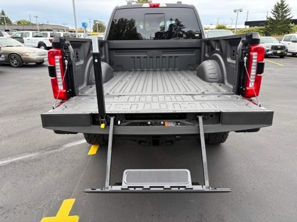 New 2026 Ford F350 Lariat w/ Tremor Off-Road Package image 9