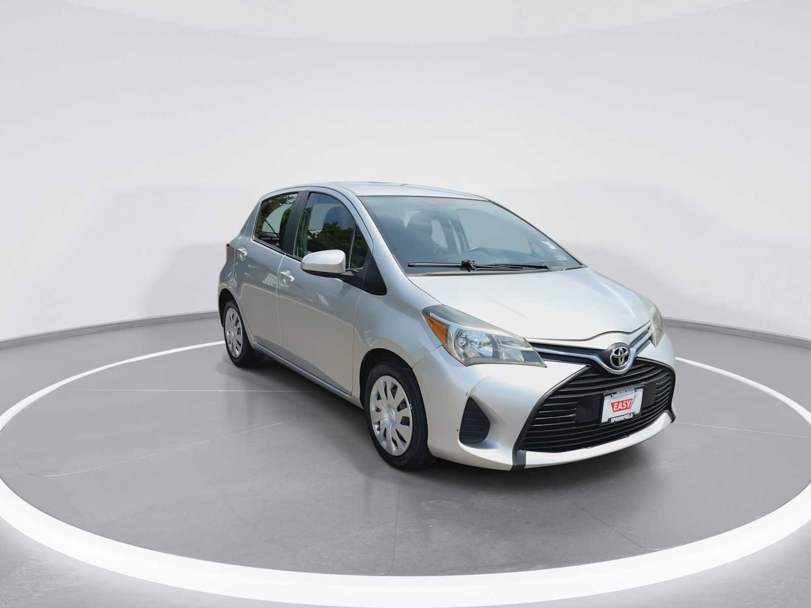 Used 2015 Toyota Yaris L FWD video 2