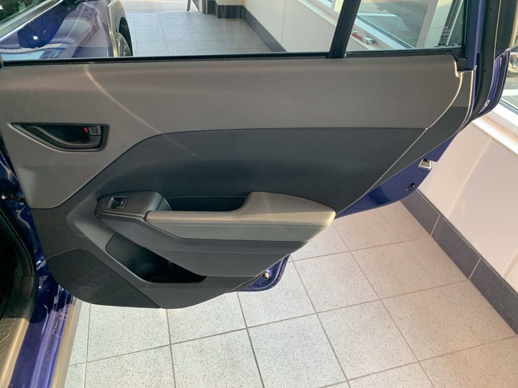 Certified 2025 Subaru Crosstrek 2.0i Premium image 19