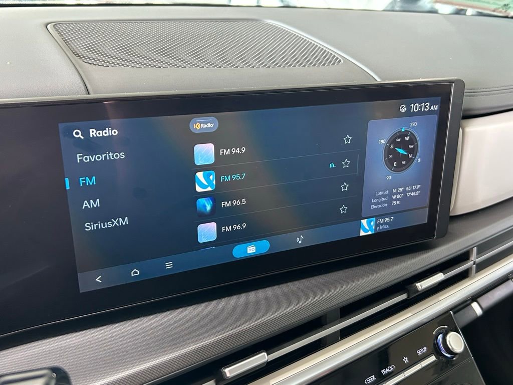 Used 2025 Hyundai Santa Fe SE image 7