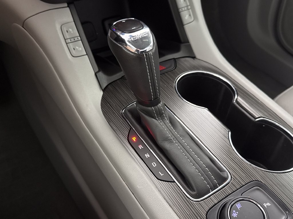 Used 2019 GMC Acadia SLT w/ LPO, Floor Liner Package FWD image 20