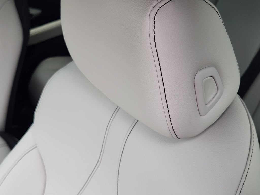 New 2026 Acura RDX SH-AWD image 14