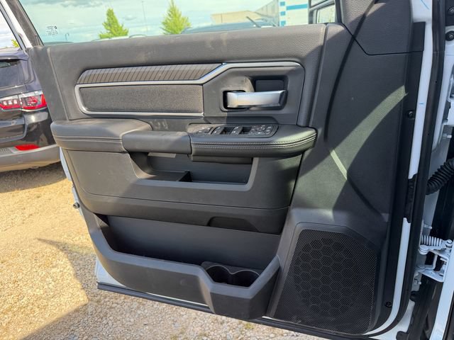New 2026 RAM 2500 Big Horn AWD/4WD image 16
