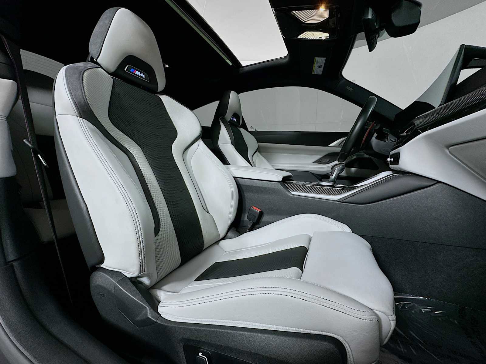 Used 2025 BMW M4 Competition image 27