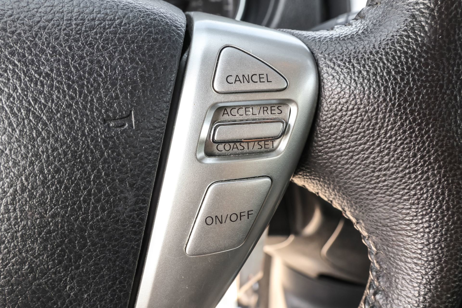 Used 2014 Nissan Versa Note SV w/ Sport Value Package image 27