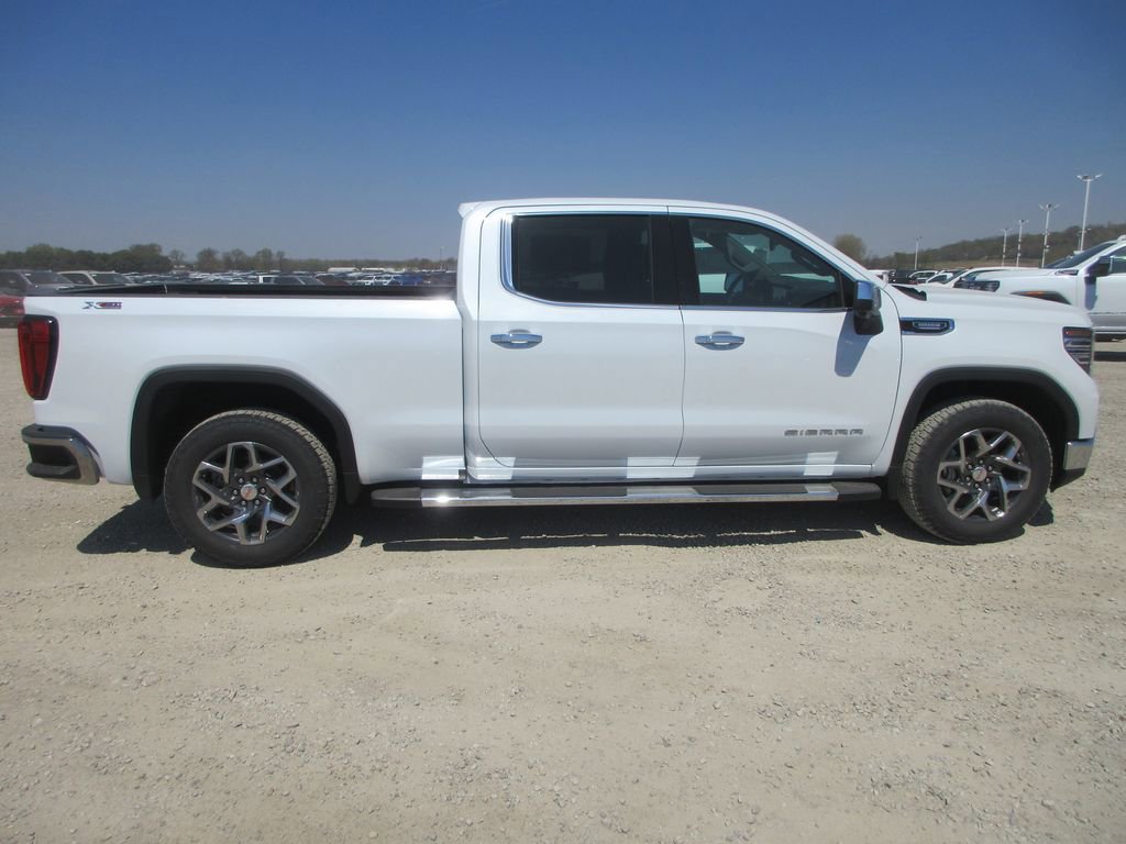 New 2026 GMC Sierra 1500 SLT w/ SLT Premium Plus Package AWD/4WD image 3