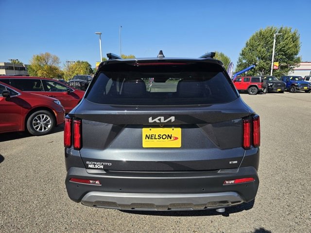Used 2023 Kia Sorento SX Prestige image 8