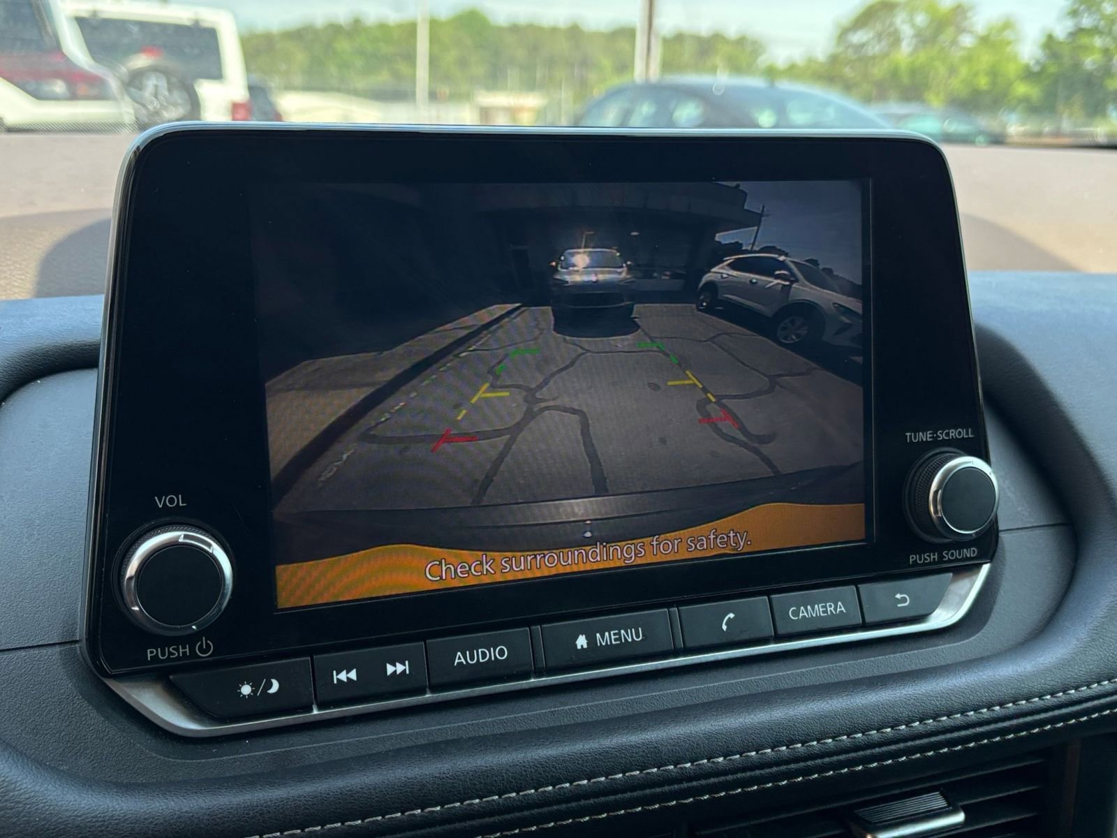 Used 2023 Nissan Rogue S FWD image 23