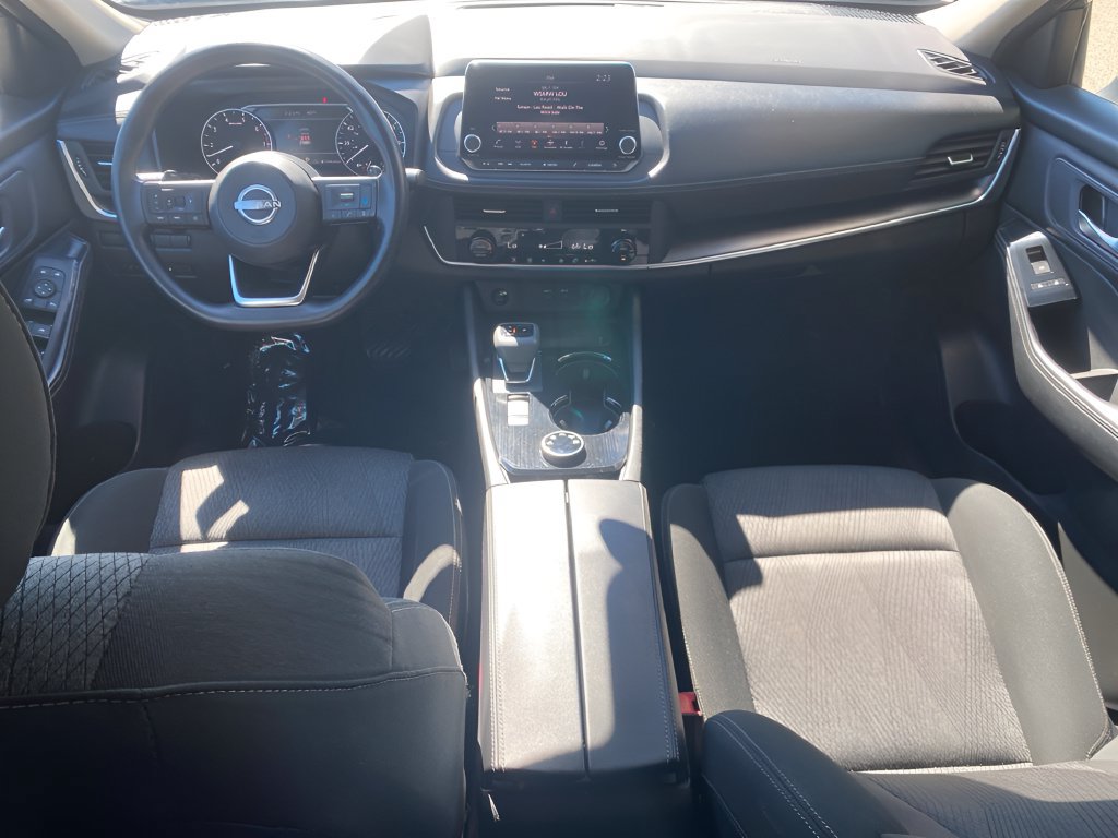 Used 2024 Nissan Rogue SV AWD/4WD image 12