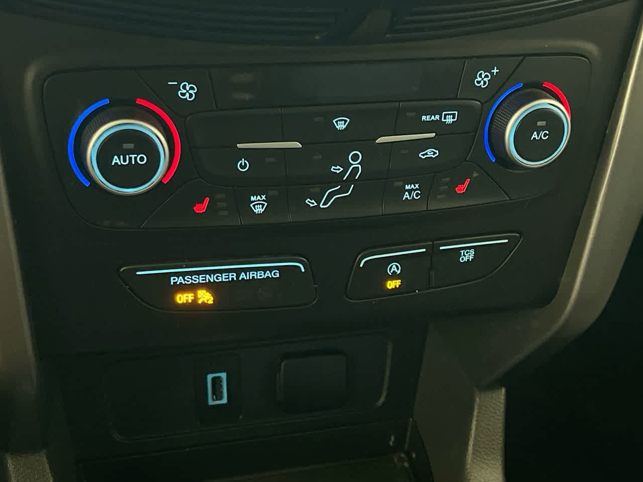 Used 2018 Ford Escape SE AWD/4WD image 18