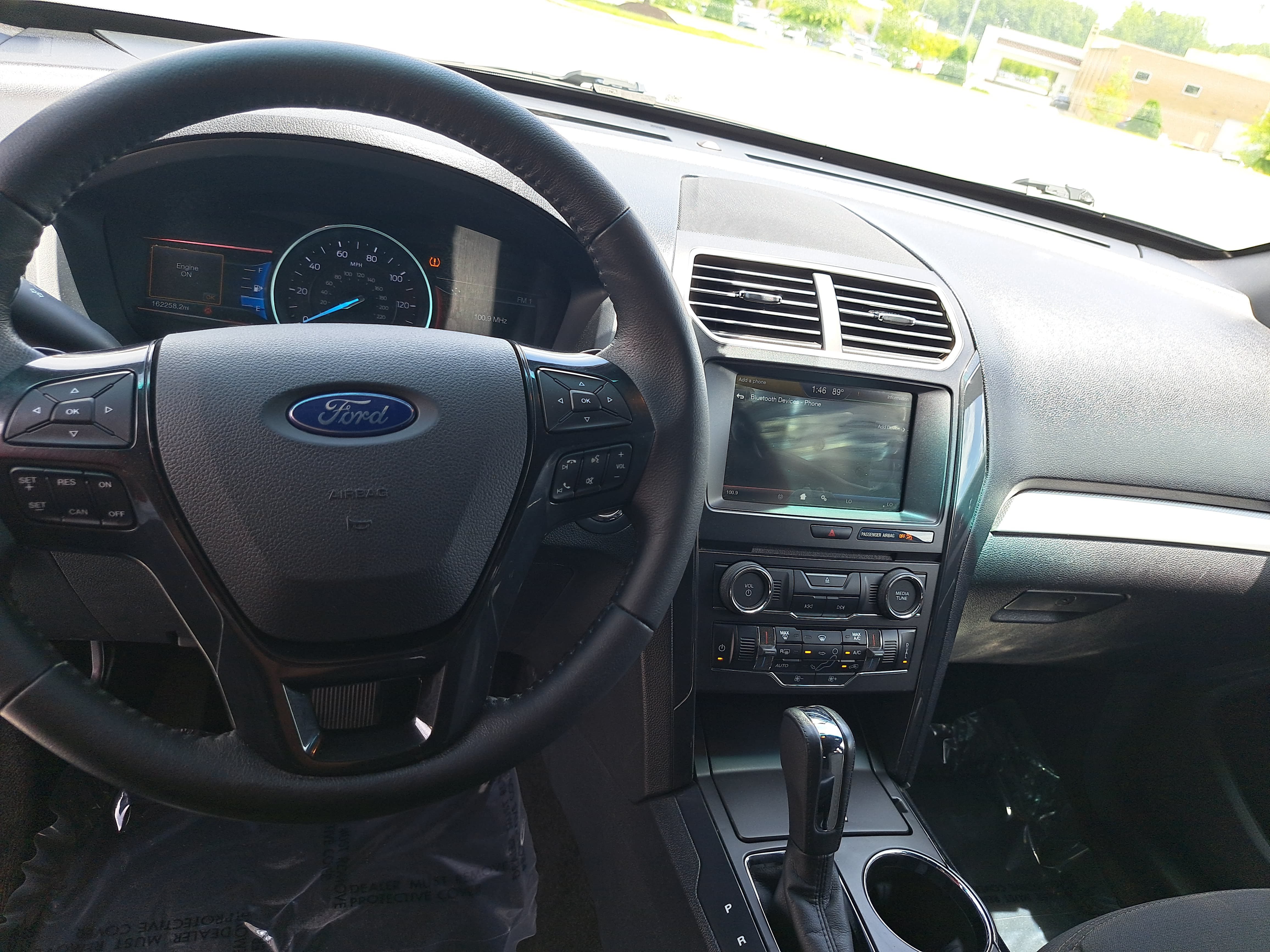 Used 2016 Ford Explorer XLT w/ Equipment Group 201A FWD image 16