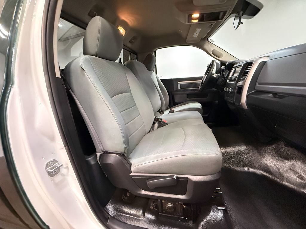 Used 2018 RAM 3500 SLT w/ Snow Chief Group image 11