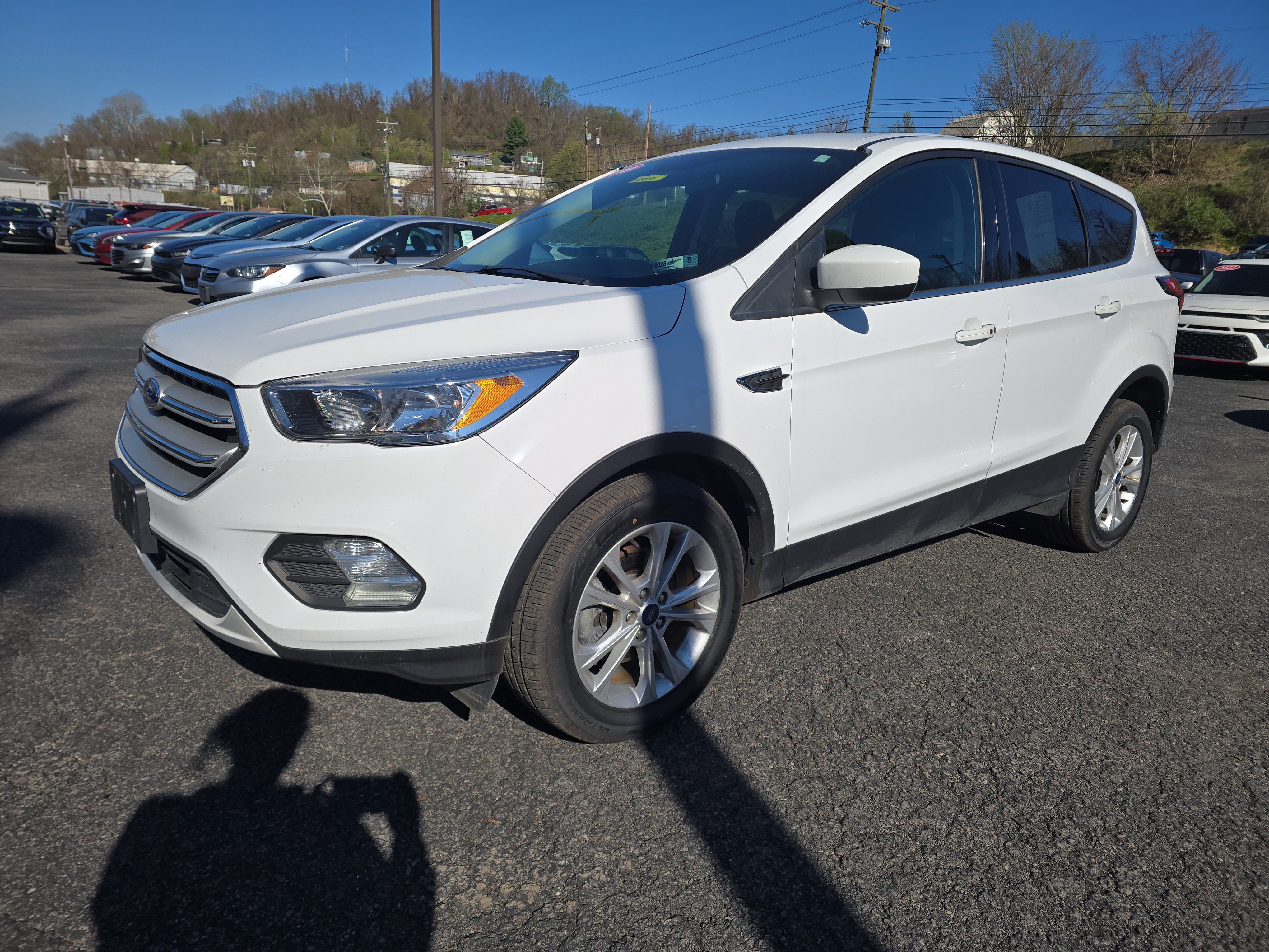 Used 2019 Ford Escape SE image 9