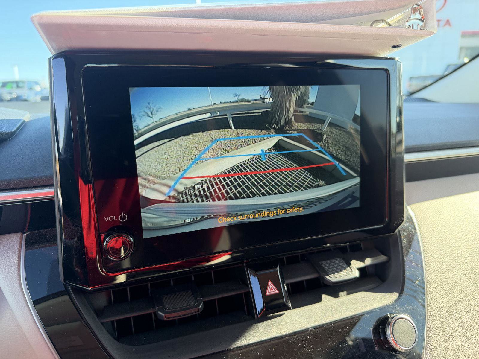 Used 2023 Toyota Corolla LE image 34