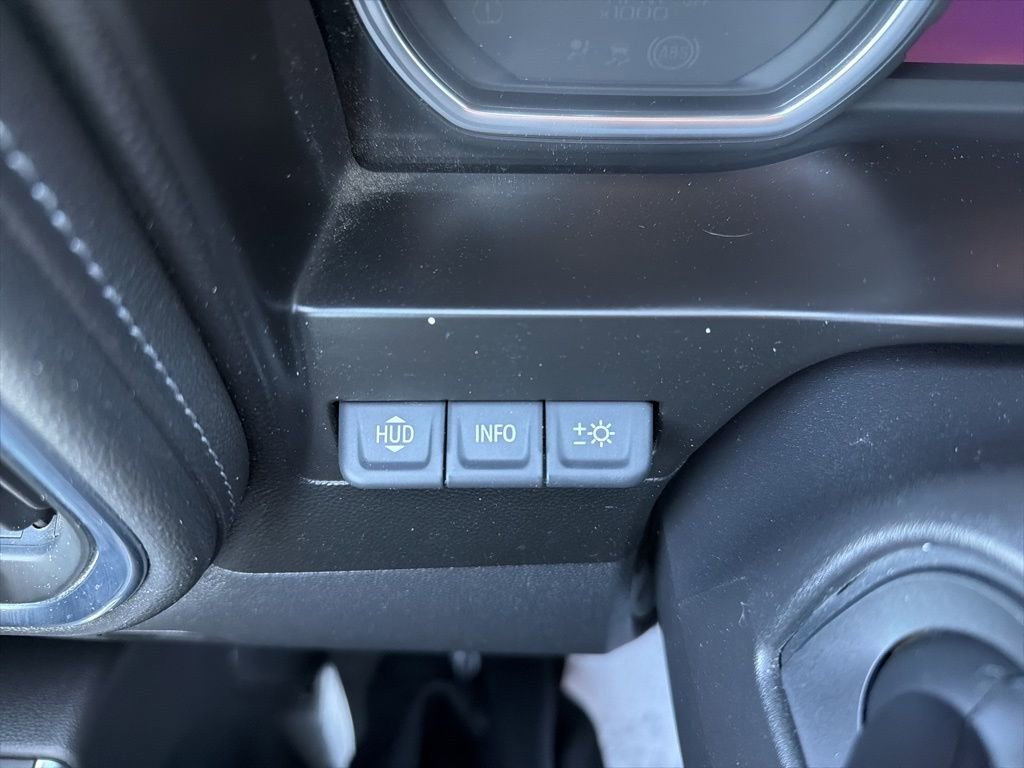 Used 2019 Chevrolet Silverado 1500 High Country w/ Technology Package image 19