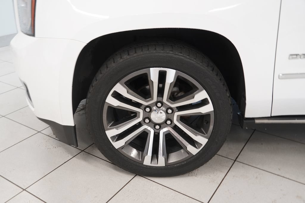 Certified 2018 GMC Yukon Denali w/ Open Road Package AWD/4WD image 17