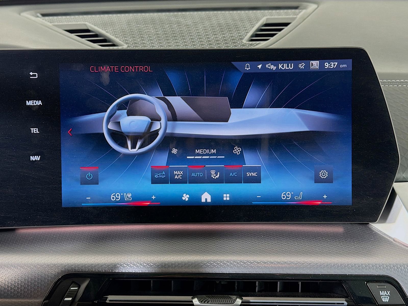 Used 2024 BMW X2 M35i image 18