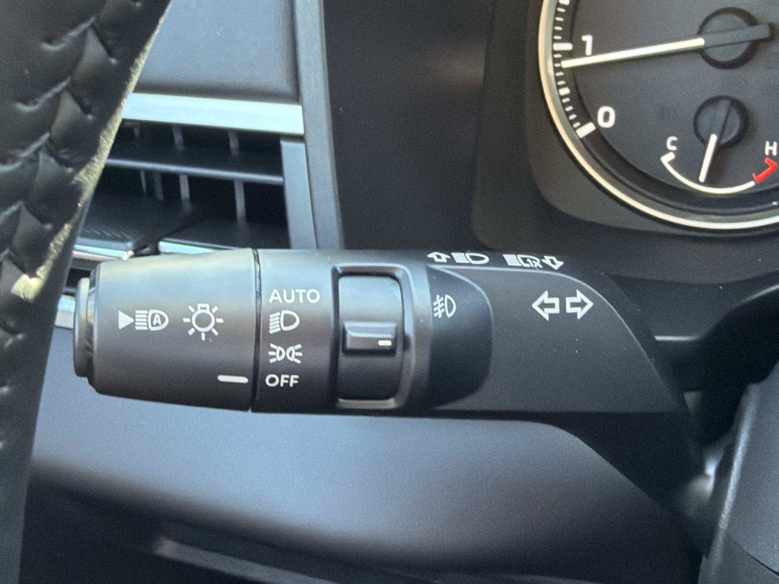 New 2026 Mitsubishi Outlander LE FWD image 30