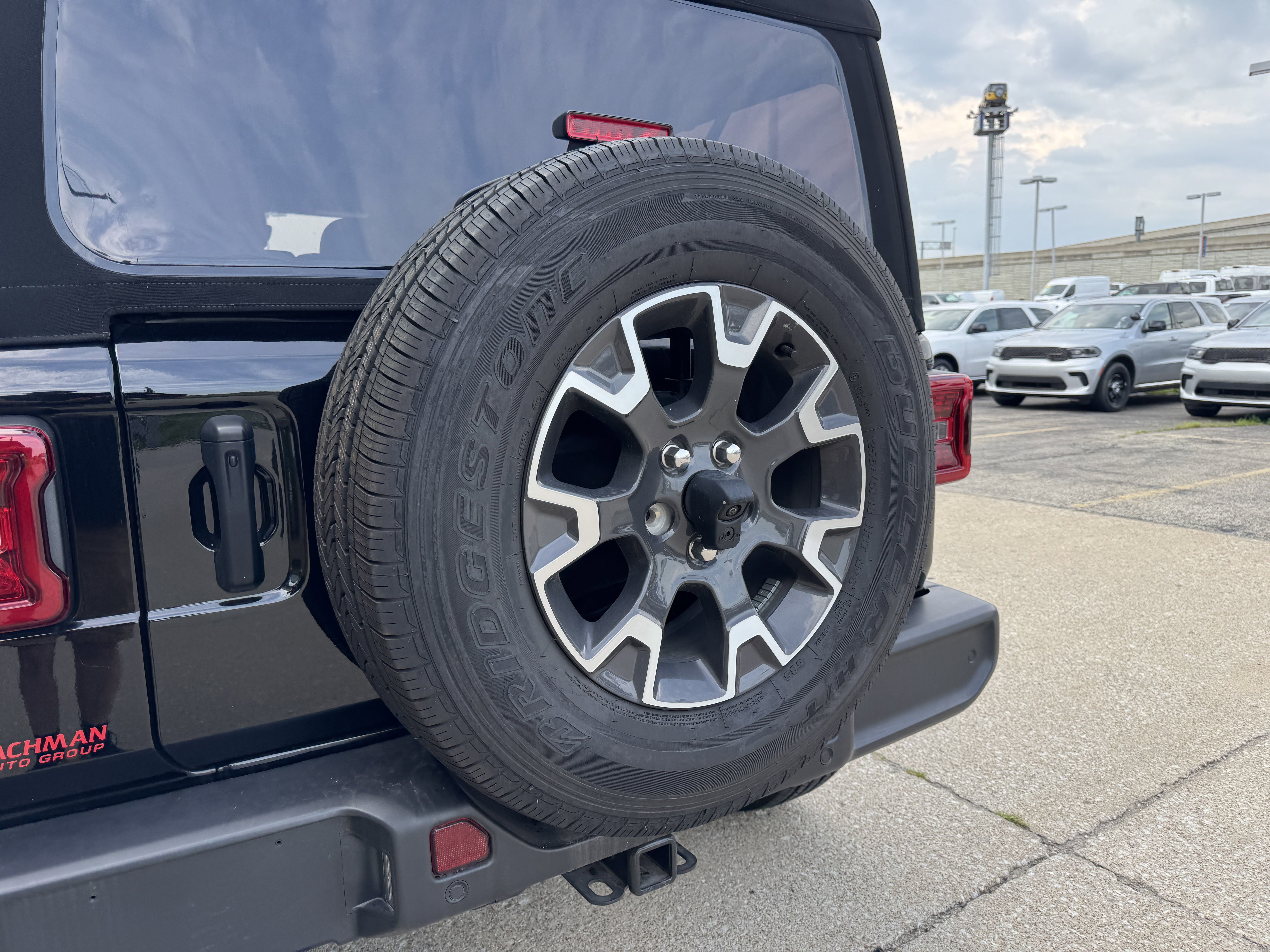 New 2024 Jeep Wrangler Sahara w/ Technology Group image 9