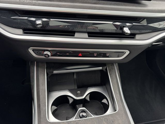 Certified 2024 BMW X7 xDrive40i image 18