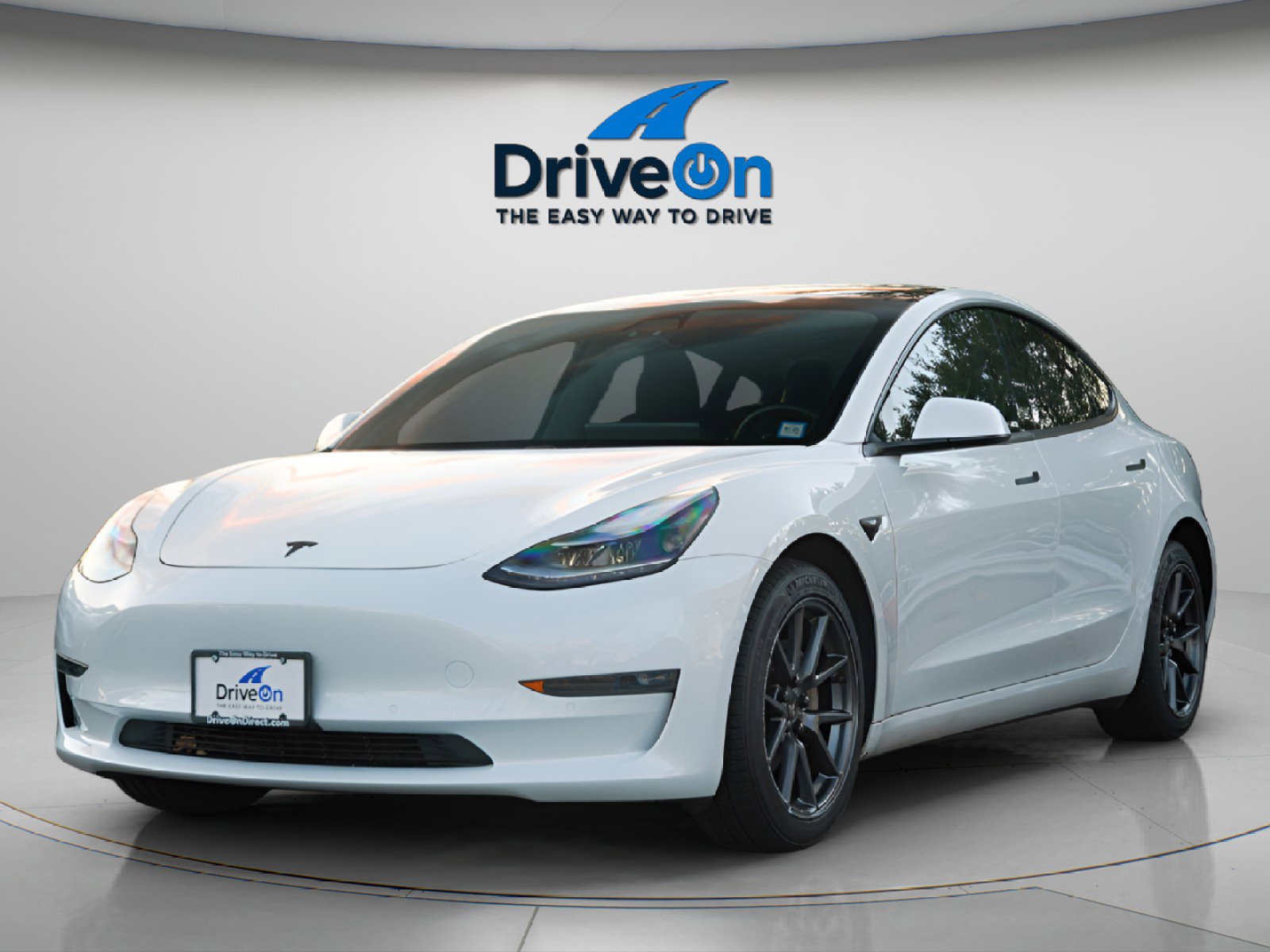 Used 2021 Tesla Model 3 Standard Range Plus image 3
