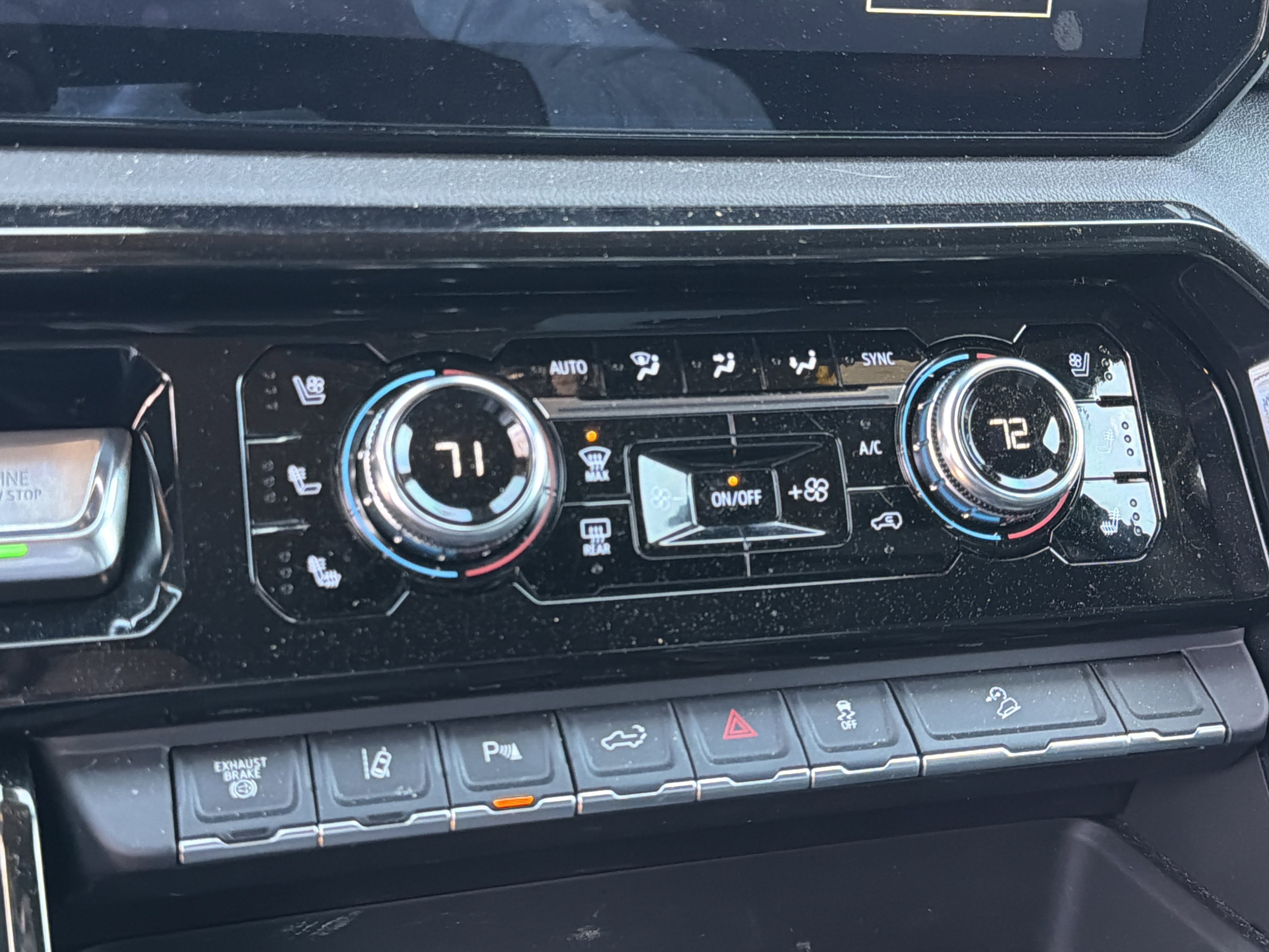 Used 2025 GMC Sierra 2500 AT4 w/ AT4 Premium Plus Package image 10