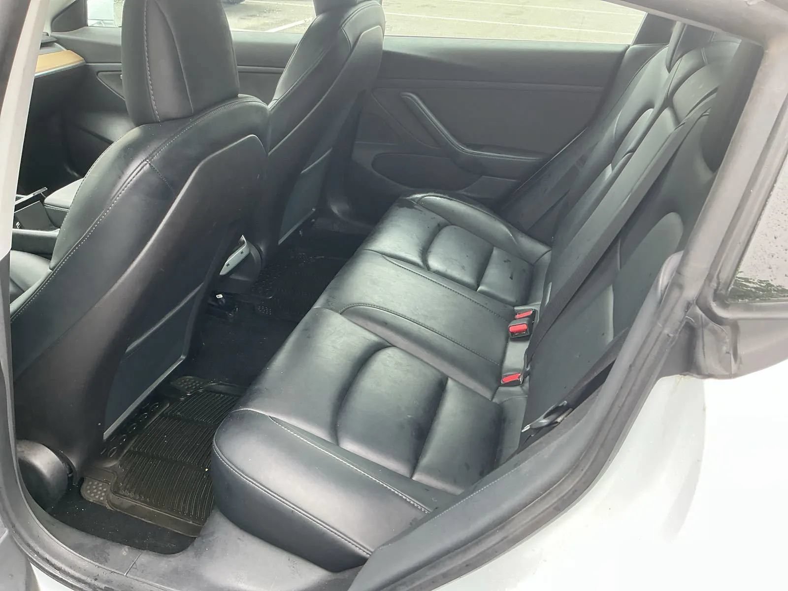 Used 2020 Tesla Model 3 Standard Range Plus RWD image 10