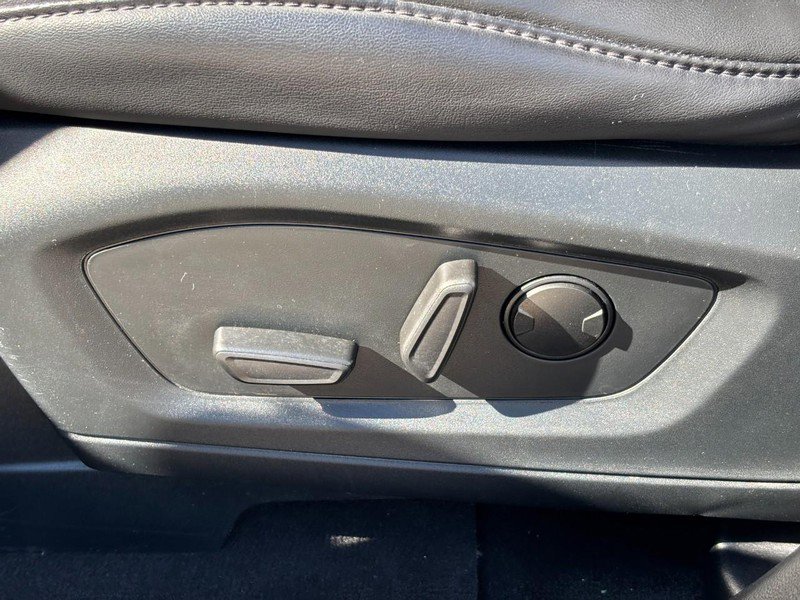 Used 2023 Ford Explorer XLT w/ Equipment Group 202A image 17