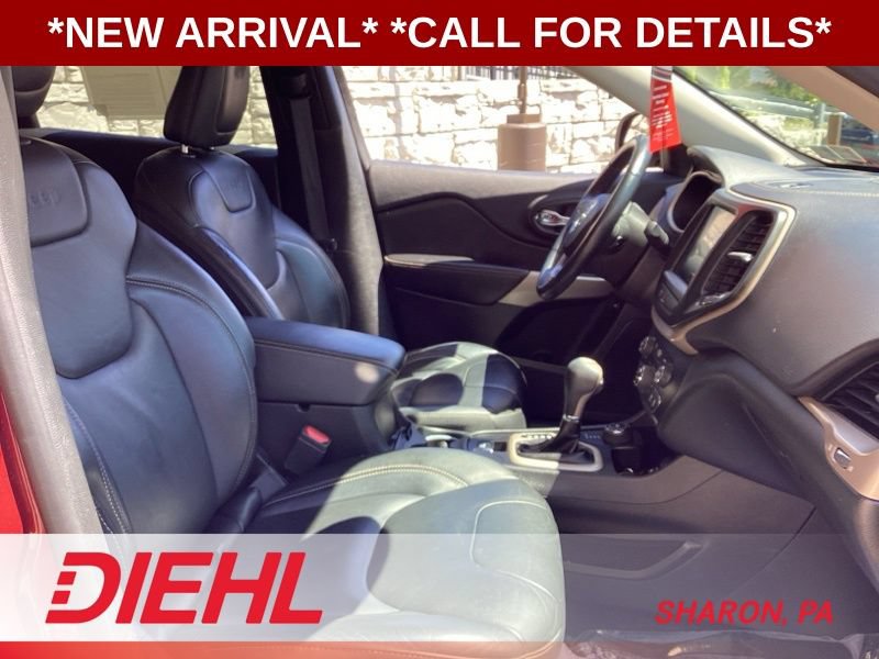 Used 2017 Jeep Cherokee Limited AWD/4WD image 14