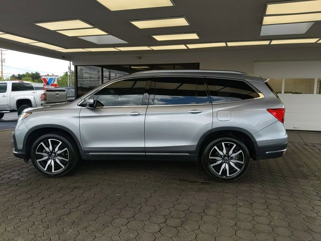 Used 2021 Honda Pilot Touring image 11