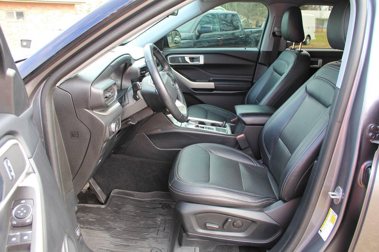 Used 2022 Ford Explorer XLT w/ Class IV Trailer Tow Package image 23