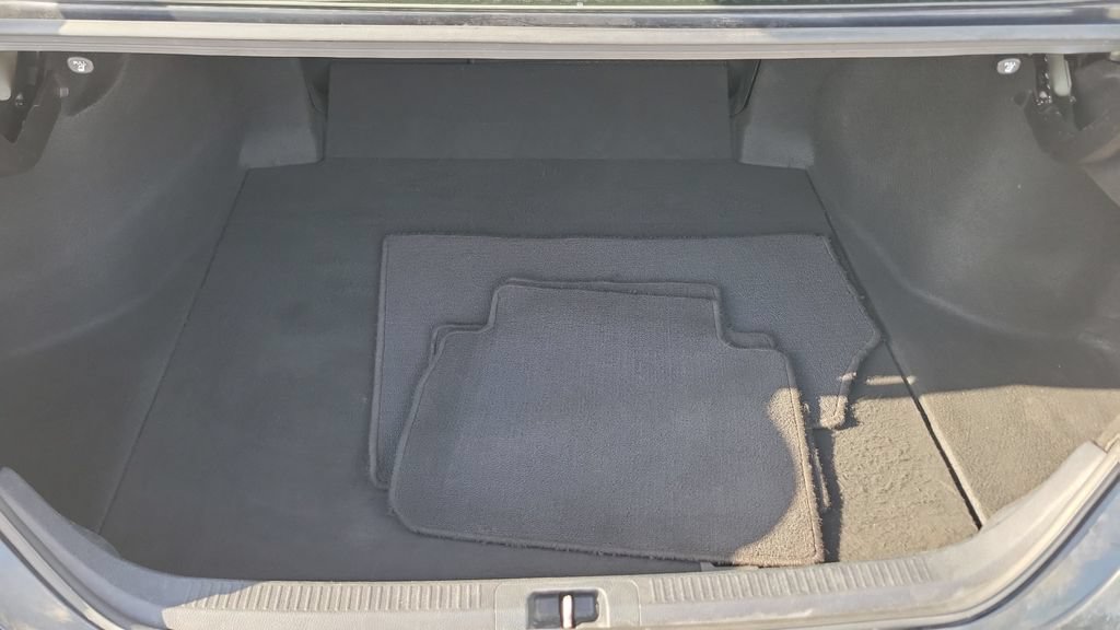 Certified 2020 Toyota Camry LE FWD image 9