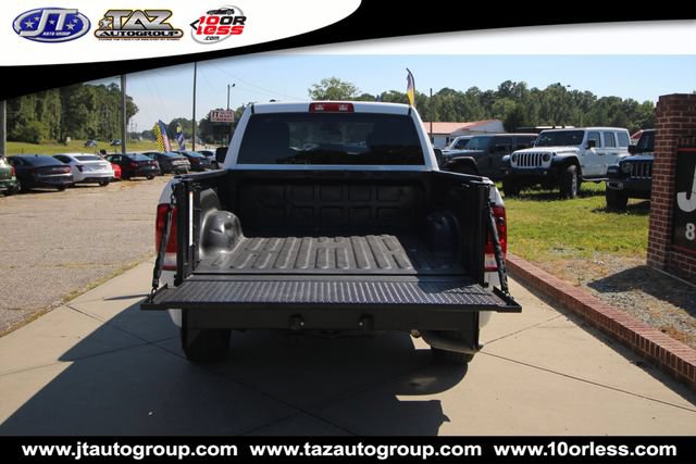 Used 2017 RAM 1500 ST RWD image 7