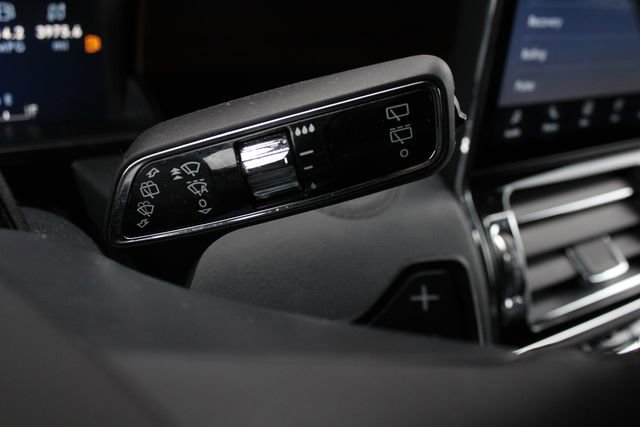 Certified 2023 Lincoln Navigator L Reserve AWD/4WD image 13