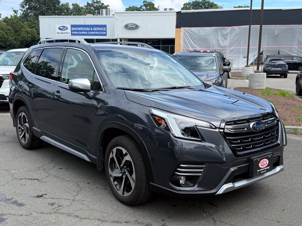Certified 2023 Subaru Forester Touring AWD/4WD image 4