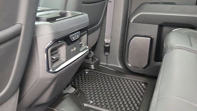 Used 2025 GMC Sierra 1500 AT4X AWD/4WD image 27