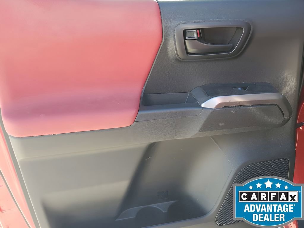 Used 2022 Toyota Tacoma SR5 image 40