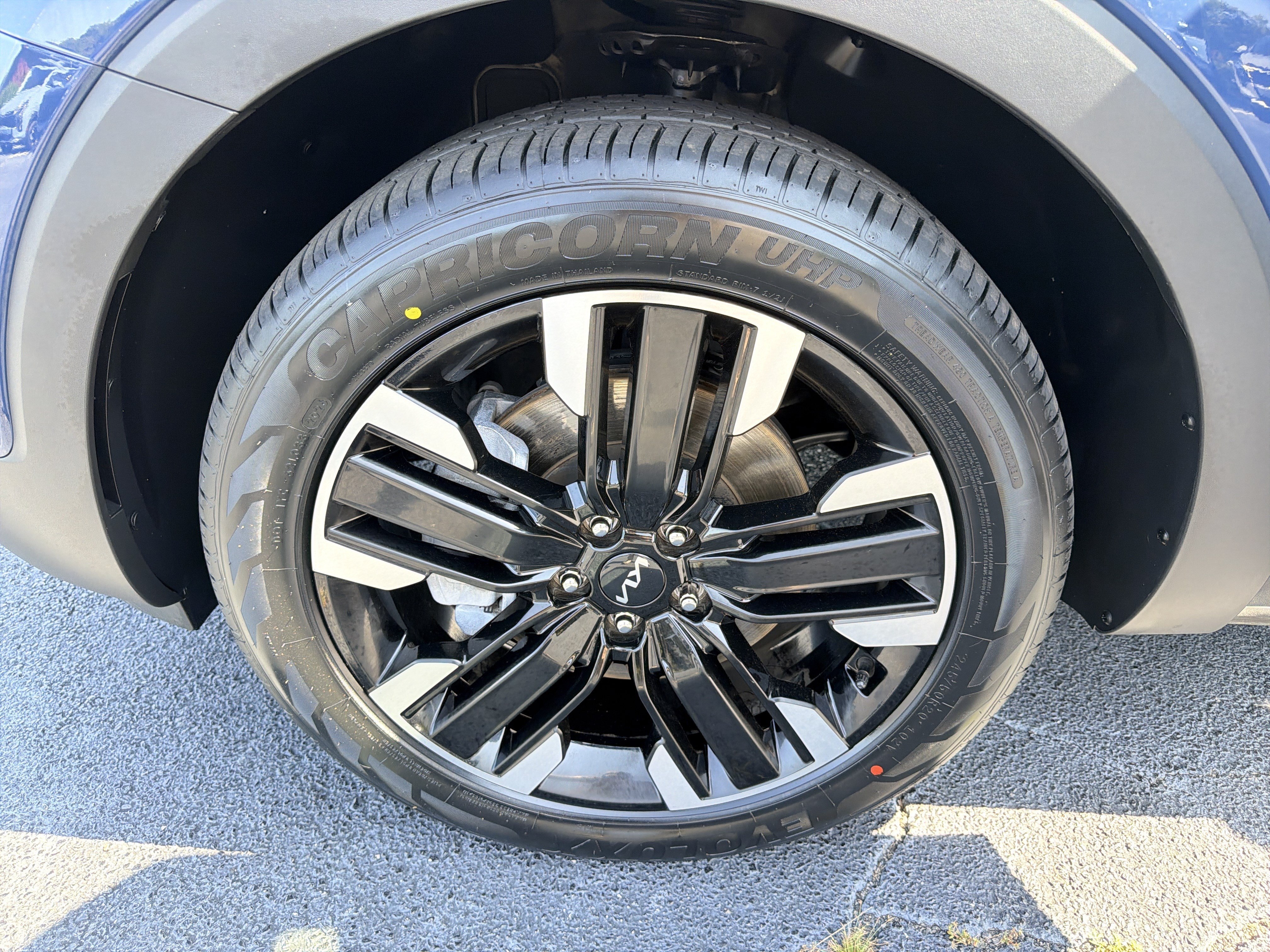 Used 2024 Kia Telluride SX FWD image 29