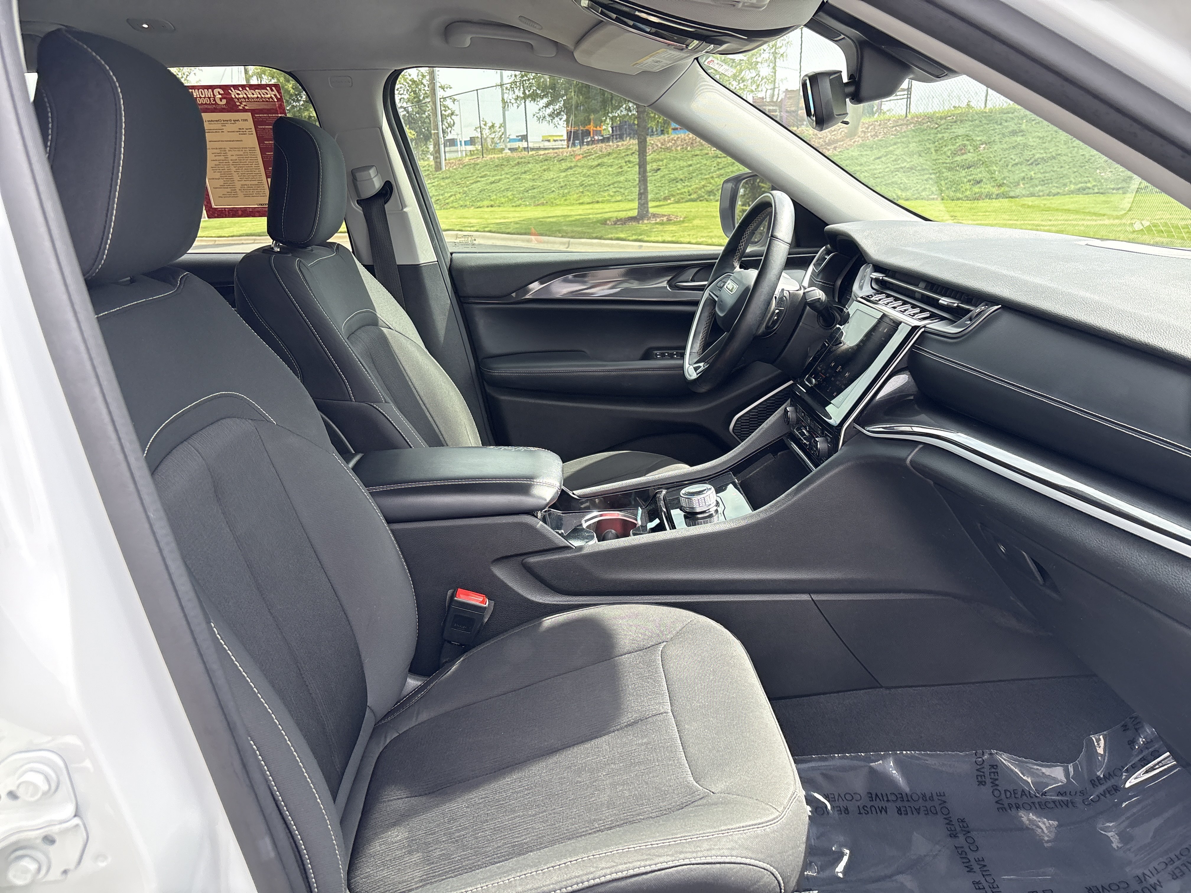 Used 2021 Jeep Grand Cherokee L Laredo w/ Luxury Tech Group I RWD image 24