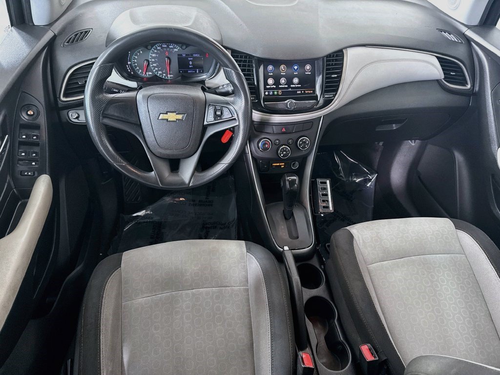 Used 2020 Chevrolet Trax LS FWD image 15