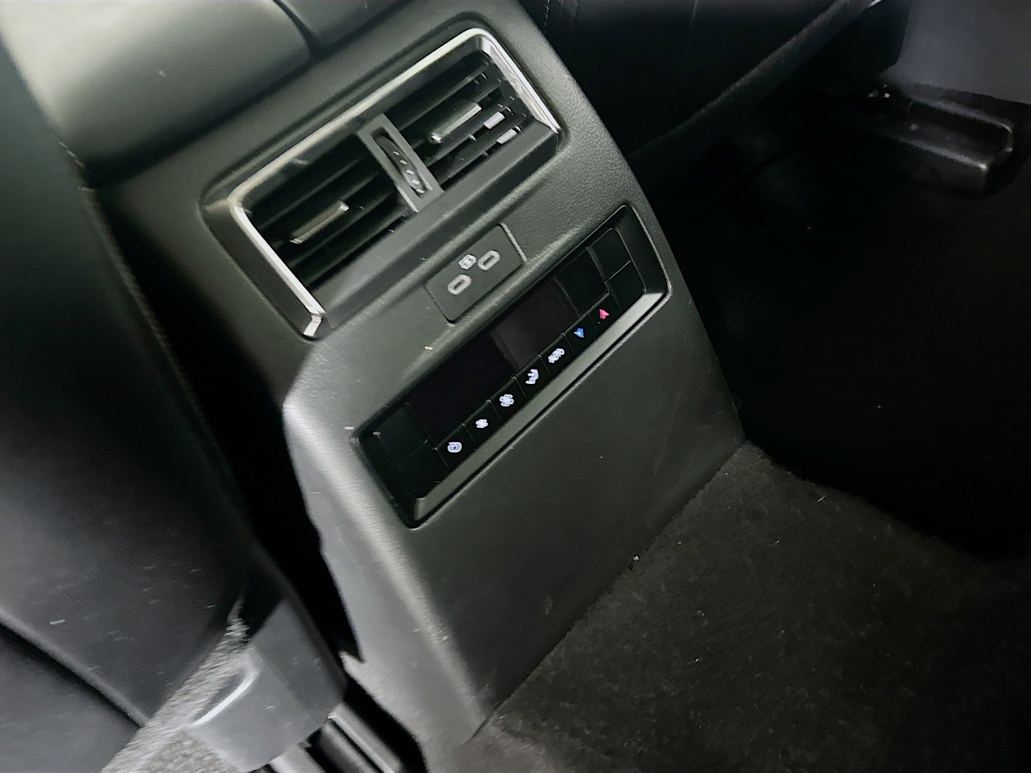 Used 2024 MAZDA CX-90 3.3 Turbo w/ Preferred Plus image 28