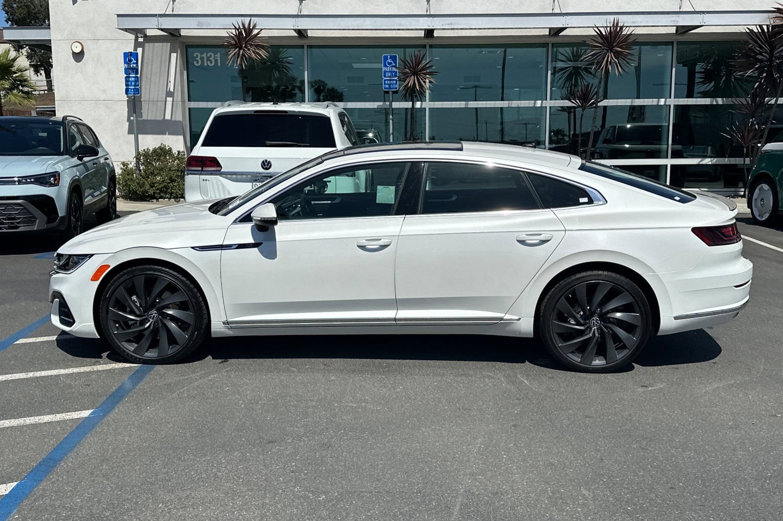 Used 2023 Volkswagen Arteon SEL AWD/4WD image 7