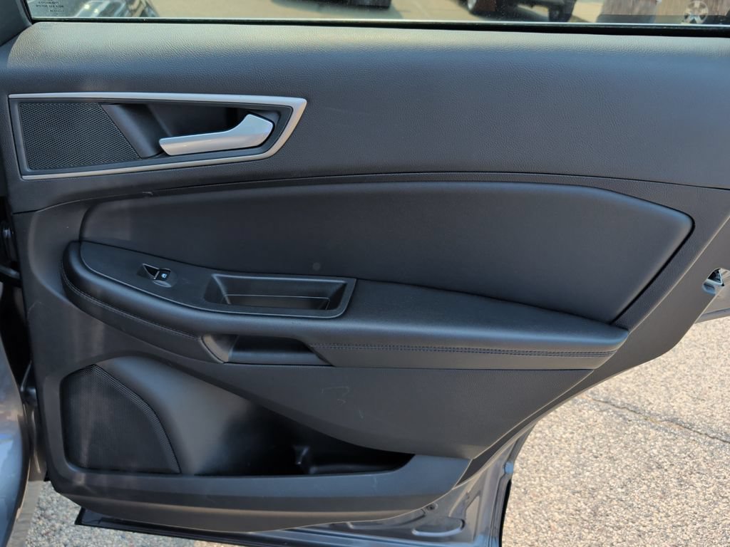 Used 2024 Ford Edge SEL AWD/4WD image 34