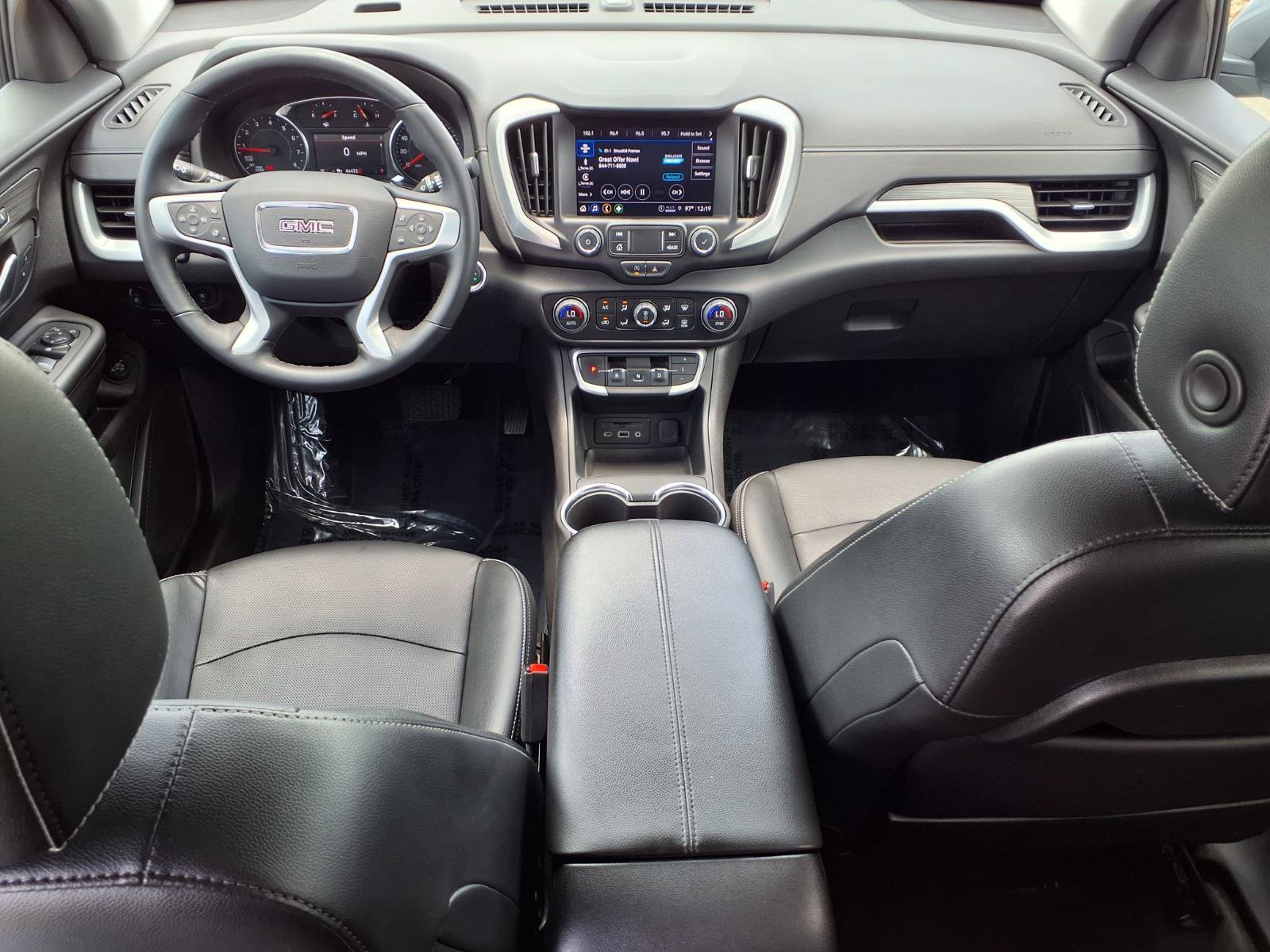 Used 2024 GMC Terrain SLT FWD image 11