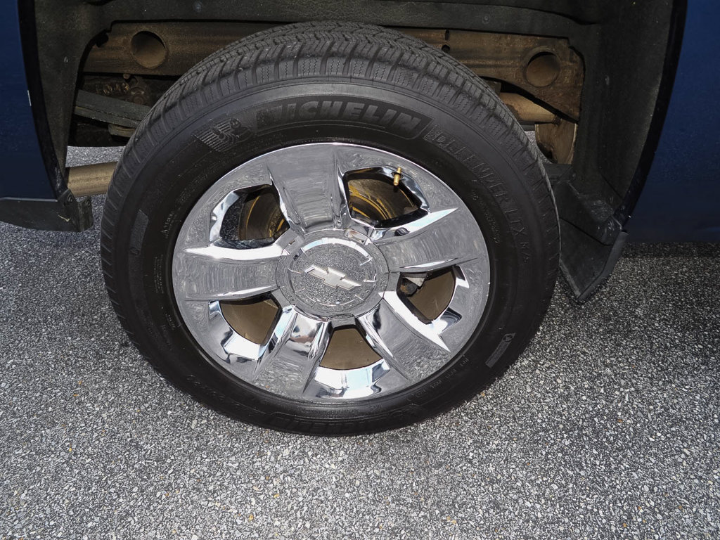 Used 2018 Chevrolet Silverado 1500 LTZ w/ Sport Package AWD/4WD image 34