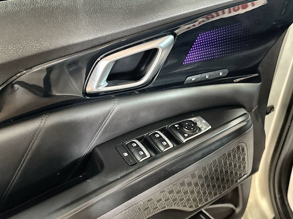 Used 2025 Kia Carnival SX Prestige FWD image 14