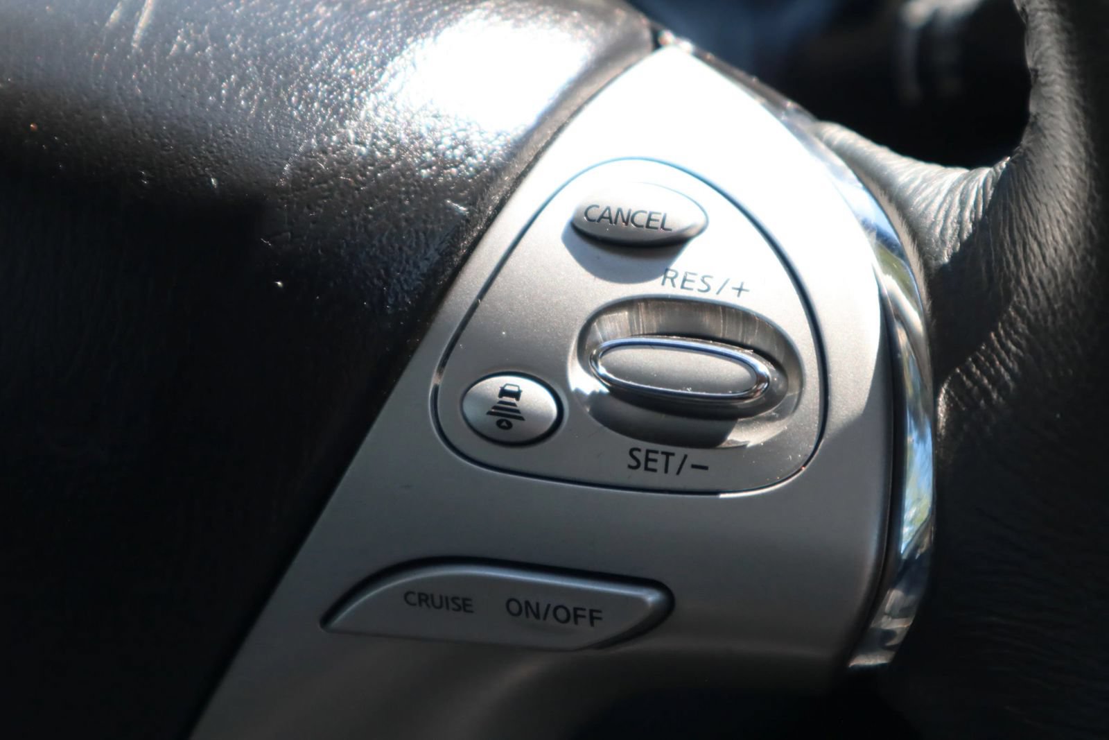 Used 2015 Nissan Murano SL w/ SL Technology Package FWD image 26