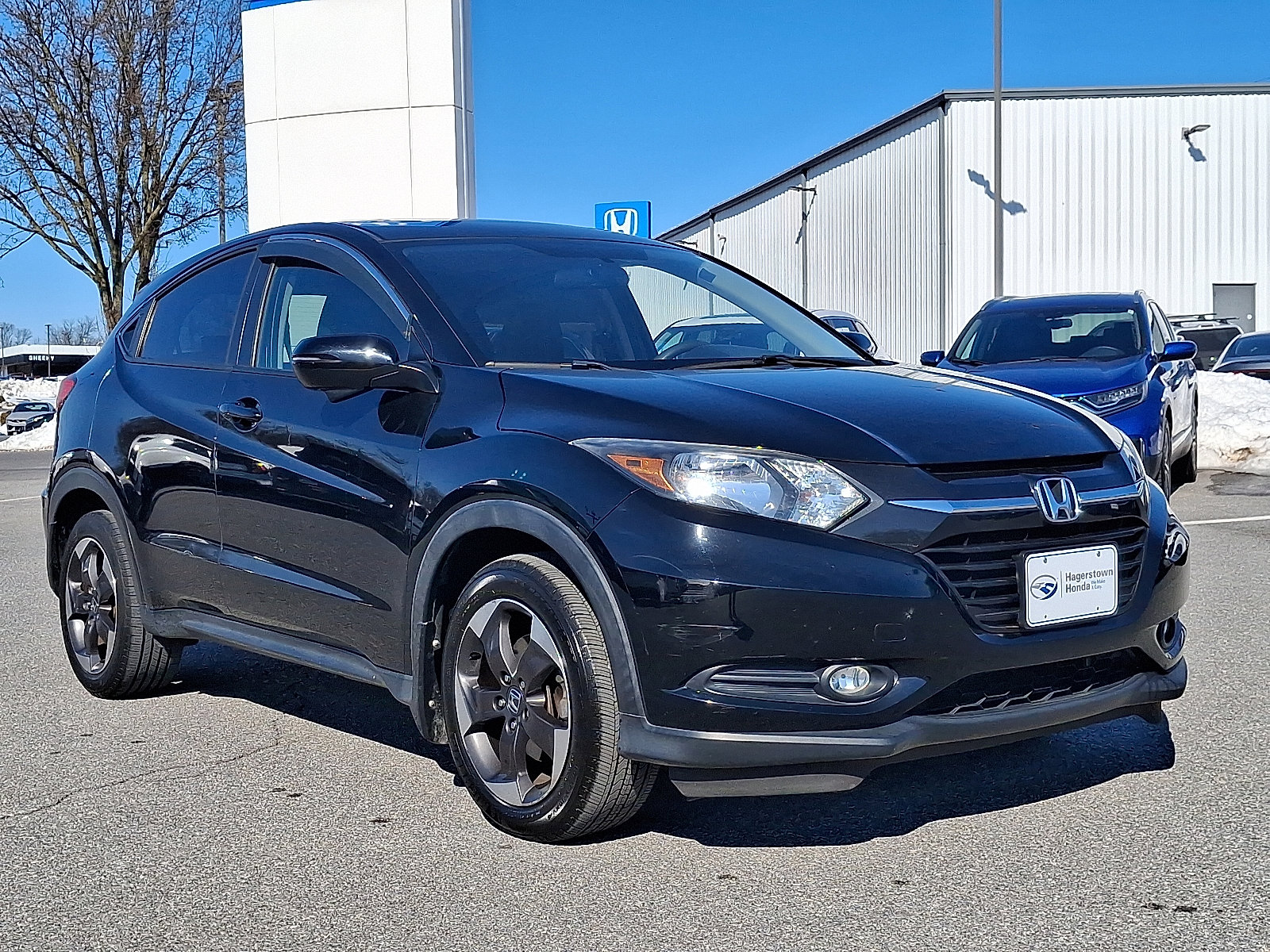 Used 2018 Honda HR-V EX image 1