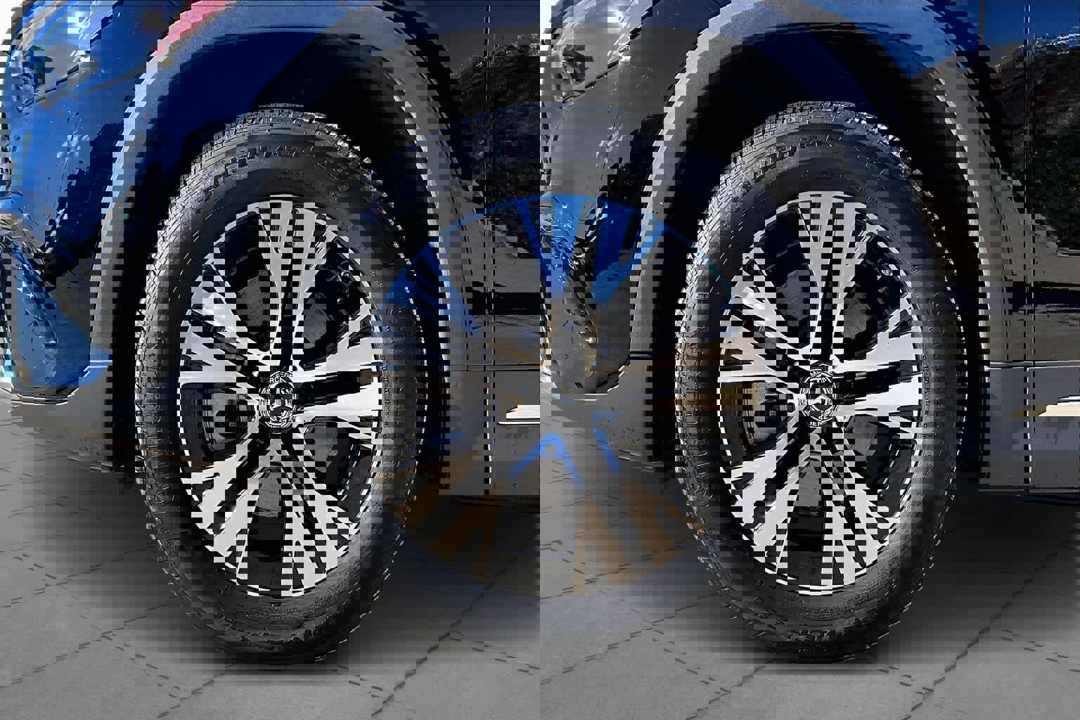 Used 2025 Mercedes-Benz GLA 250 image 10